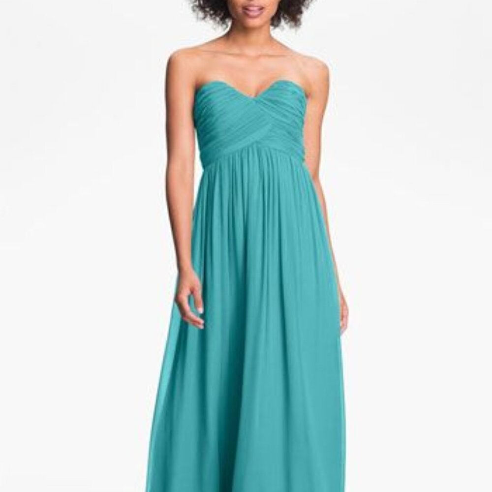 Donna Morgan 'Laura' Ruched Sweetheart Silk Chiffon Gown